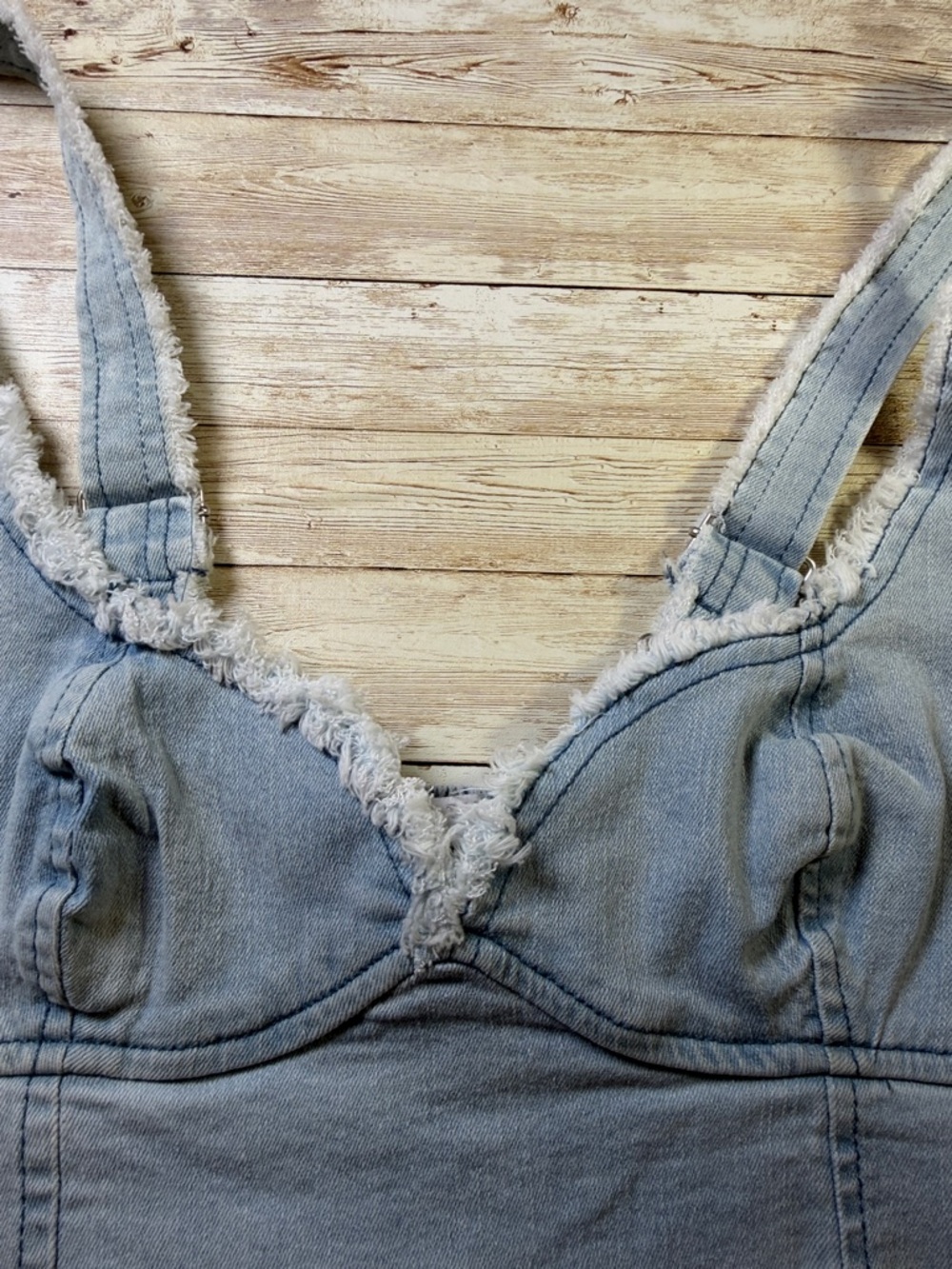 Tinseltown Light Blue Denim Crop‎ Top Size L NEW - Picture 3 of 7